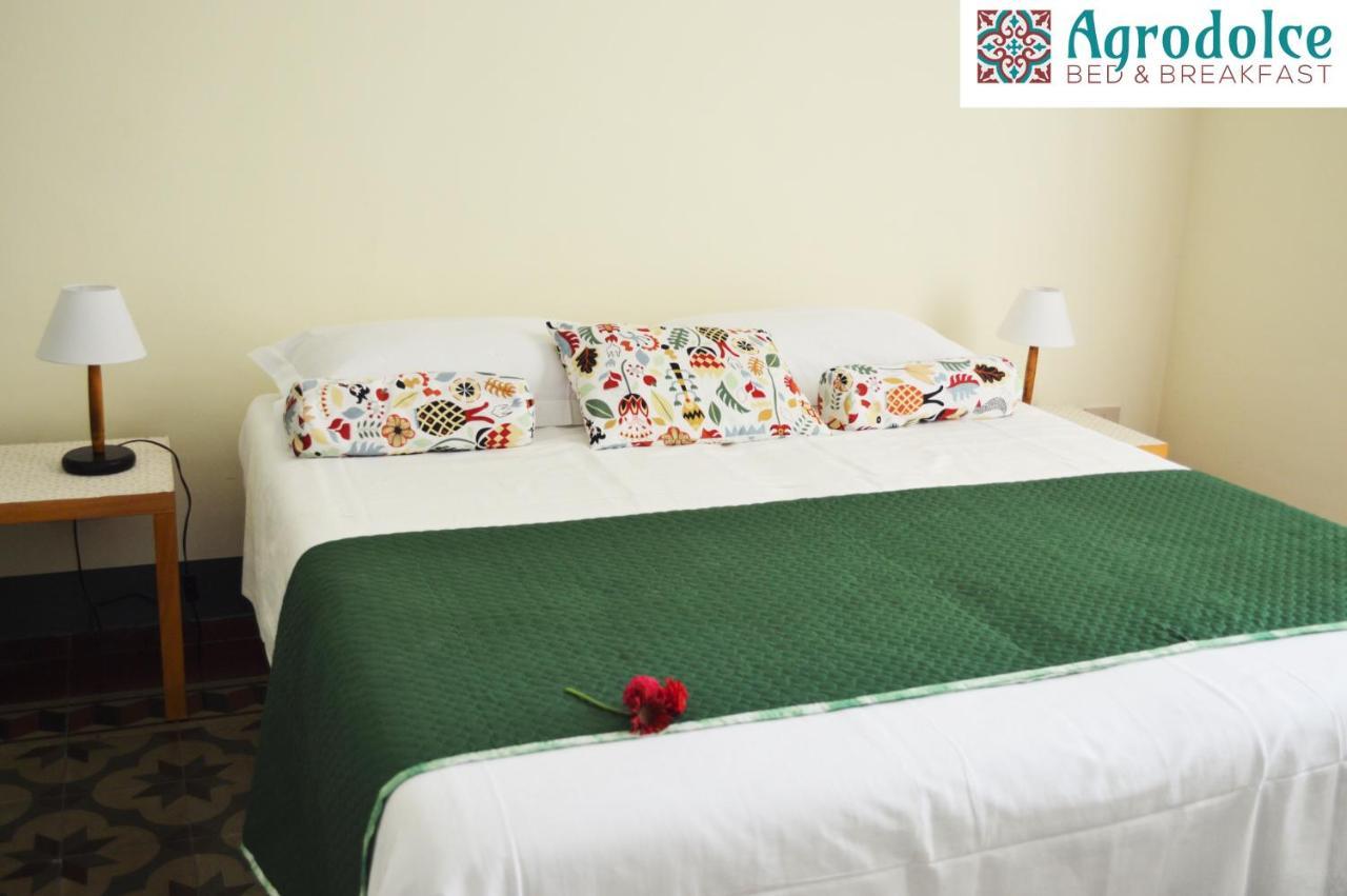 Bed and Breakfast Agrodolce Барчеллона-Поццо-ди-Готто Экстерьер фото