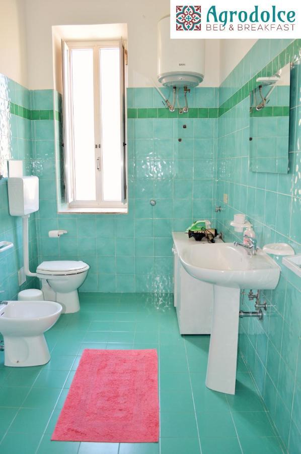Bed and Breakfast Agrodolce Барчеллона-Поццо-ди-Готто Экстерьер фото